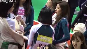 Saya meminta saran terkait apa yang saya lakukan untuk memulai man ic. Sana Eunha Twice Gfriend Isac2018 Youtube