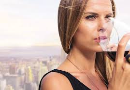 DGL5740 AnnualR 2016 Front Section v9.indd