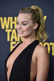 Ма́рго эли́с ро́бби — австралийская актриса и кинопродюсер. Margot Robbie Hairstyles Her Latest Red Carpet Looks How To Get Them