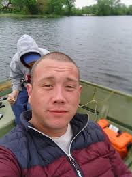 Can you enhance and edit old family photo?