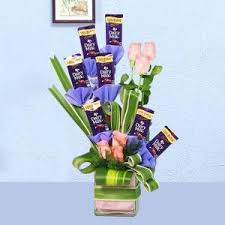 Satisfaction guarantee · deliver to 190+ countries Chocolate Bouquet Buy Send Chocolate Bouquet Online Oyegifts Candy Bouquet Diy Chocolate Bouquet Flower Bouquet Delivery