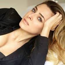 Stream Edna Monroy music