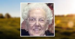 April Savell's Instagram, Twitter & Facebook