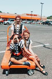 Pirate halloween decorations givdo home ideas gives shiver to the guests by choosing pirate decorations. Home Depot Halloween Style Challenge All Hands On Deck Eye In The Detail By Jessie Ecker