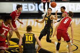 That means it's a pretty good senior year for guard jordan bohannon, an iowa native averaging 10.0 points per game on a team. Bohannon Murray Step Up In No 5 Hawkeyes 77 73 Win Over No 25 Badgers The Daily Iowan