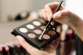 makeup artist programs in ontario