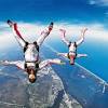 Los deportes extremos han sido practicados durante siglos alrededor del mundo , solo que no siempre fueron considerados deportes, sino actos riesgosos realizados por personas aventureras. 1