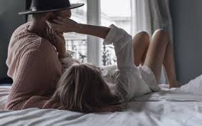 Here are the reasons why online dating is unnatural. Have A Nice Life Woman Reveals The Worst Double Standard She Has Ever Experienced On A Hook Up