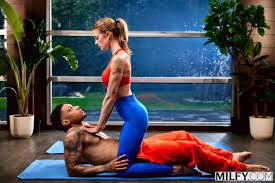 Twenty Questions with Hot Porn Star Barbie Feels - Fleshbot