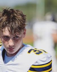 It feels a little bittersweet not seeing our favorite football player out 