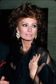 Collection with over 905 high quality images. Sophia Loren S 44 Best Looks Sophia Loren Sophia Loren Images Hollywood Icons
