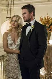 Felicity Oliver Arrow Married Arrow Felicity Stephen Amell Arrow Oliver Queen Arrow