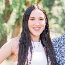 Amber Limon's Instagram, Twitter & Facebook