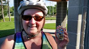 Finding a hidden rock and sharing joy with the owner