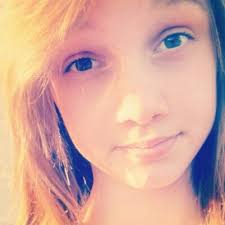 Ivy Foster (@ivy_foster)