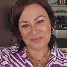 Hello, looking for recommendations for a painter and decorator, for a  hall/stairs and landing. TIA