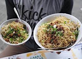 Setiap orang dipastikan menyukai kuliner mie ayam yang mempunyai rasa enak dan lezat. Mie Ayam Kasembadan 8 Rekomendasi Mie Ayam Terlezat Dan Favorit Di Jakarta Kuliner Mie Ayam Menjadi Menu Favorit Yang Selalu Ada Di Setiap Daerah Tak Terkecuali Kota Jogja