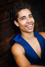 Studiengang Schauspiel Hannover: Samuel Mikel (er/ihm)