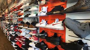 Hibbett (hibb) continues to gain from strong online demand, leading to customer acquisitions. Minden Hibbett Sports Shopping Center Drive