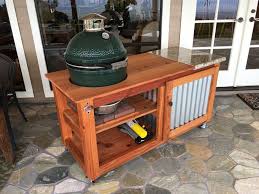 Redwood Table With Corrugated Roofing Remnant Granite Piece For Medium Size Big Green Egg Woodworking Projects Plans Woodworking Woodworking Plans