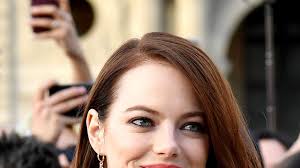 One of the most popular sections is the hair questions and answers service which allows visitors to send in questions about hair and hairstyles to be answered by a licensed cosmetologist. Emma Stone Hair Style File Hairstyles And Colour British Vogue British Vogue