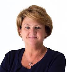 Lisa Sugg's Instagram, Twitter & Facebook