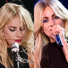 Charlie Puth dressed up as a highlighter for our interview today. 🤣