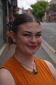 SAMUEL MCKEEVER Samuel McKeever is an honours student at Te Kōkī New  Zealand School of Music, taught by Wade Kernot and Margaret Medlyn. He is a  graduate of the Hawke's Bay-based youth