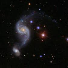 Olhando profundamente o universo, o telescópio espacial hubble, da nasa/esa, tem um vislumbre de passagem das numerosas estruturas semelhantes a braços que varrem a galáxia espiral barrada mostrada acima, conhecida como ngc 2608.ela aparece na foto como uma versão menor e ligeiramente esticada da via láctea. A Constelacao Cancer Cancer Cnc