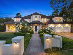 Lovely Australian Home In Castle Hill Sydney Australianhomes Castlehill Sydney Beach Houses For Rent Australian Homes Beach Houses For Sale