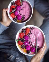 Pink Dragon Fruit Raspberry Nice Cream 2 Frozen Bananas 1 4 Cup Raspberries 4 Dragon Fruit Balls Blend Until Smooth Fruit De La Passion Plat Vinaigrettes