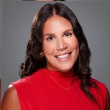 Jennifer Shinall's Instagram, Twitter & Facebook