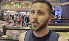 System outage causes long check-in lines at Las Vegas Strip properties