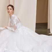 Check spelling or type a new query. Brautkleid Im 2 In 1 Look