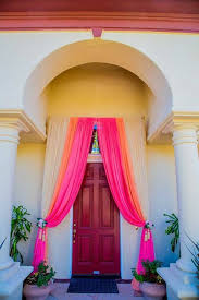 8186a1e5c7a6245bcc25906a66ec52bf Jpg 480 720 Home Wedding Decorations Wedding Backdrop Decorations Indian Decor
