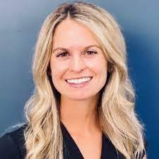 Emma Paras's Instagram, Twitter & Facebook