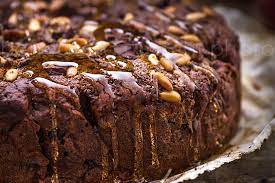 Originario della brianza si confeziona con il pane raffermo ed è quindi considerata un'ottima ricetta di riciclo. Torta Paesana Semplice E Fatta Con Il Pane Avanzato Eppure E Fantistica