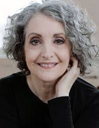 Victoria Mullen's Instagram, Twitter & Facebook