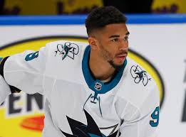 Apr 28, 2021 · — evander kane (@evanderkane_9) november 29, 2020 logan was the paul brother who actually accepted the challenge, responding on his podcast , i'll do it. le'veon bell 3pjxn5s0npspym
