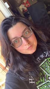 Amber Kitzmiller's Instagram, Twitter & Facebook