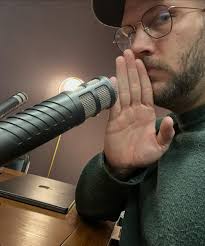 New pod! Mel Stephens has never seen Annie Hall, but she rewrote it! Hear  the full script wherever you podcast. Hear the full thing wherever you  podcast! Watch us