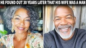 Demond Holmes's Instagram, Twitter & Facebook