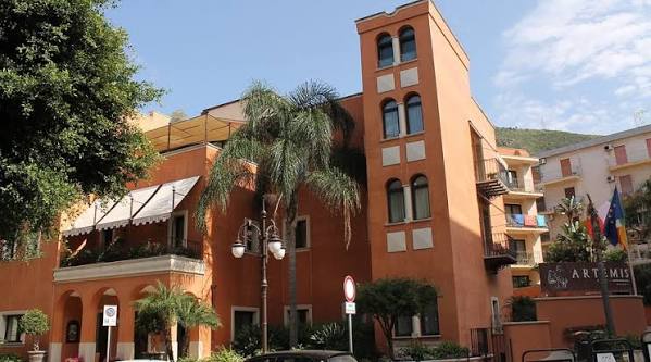 ARTEMIS HOTEL - Prices & Reviews (Cefalu, Sicily)