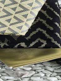 En çok üretilen ve kullanılan kumaş türüdür. Luks Kadife Perdelik Dosemelik Giyimlik Kadife Kumaslar