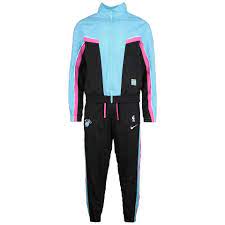 Der marokkanische deutschrapper miami yacine hat ziemlich freshe streetoutfits am start. Nike Trainingsanzug Nba Miami Heat City Edition Courtside 2 Tlg Online Kaufen Otto