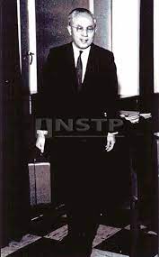 März 1988 in kuala lumpur) war erster finanzminister malaysias und vorsitzender der malaysian foo tye sin — was a justice of the peace and an influential community leader of 19th century.historical personalities of penang by historical. A Daunting Task
