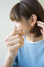 ショートやボブで膨らんでしまう髪を簡単に抑える方法 Afloat Column