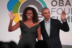 2:43 pm et fri, 18 dec reading the same books and watching the same tv shows as barack obama may not guarantee you. Barack Obama Joins Michelle On The First Episode Of Her New Podcast Vogue
