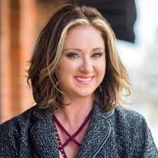 Sara Ford's Instagram, Twitter & Facebook