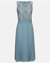 Midikleid Aus Spitze Plissee In 2020 Formelle Kleider Plissee Kleid Hallhuber